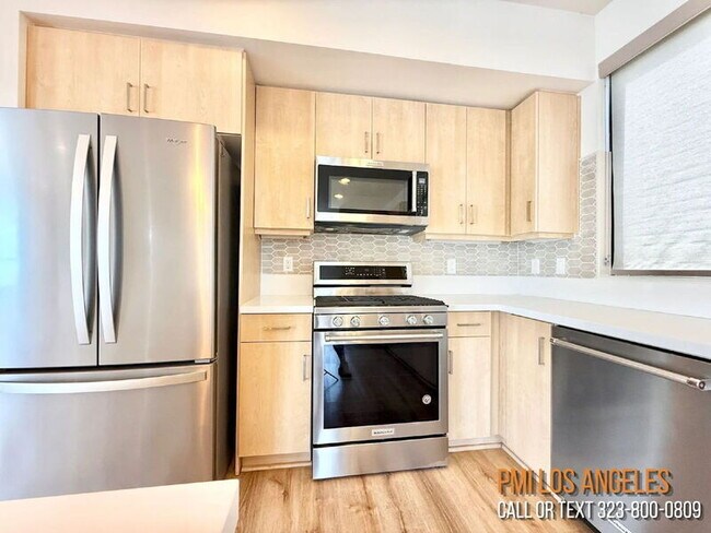 Building Photo - 10706 Octave Ln