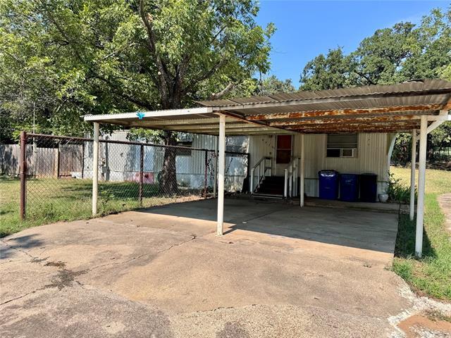 Building Photo - 6712 Oak Crest Dr E