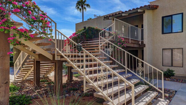 Building Photo - 2160 S Palm Canyon Dr