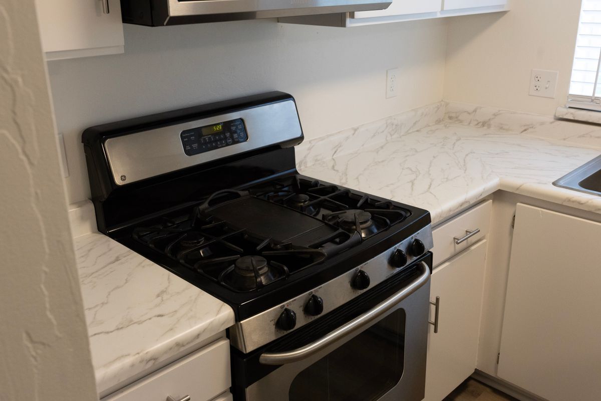 Building Photo - 6291 2200 West