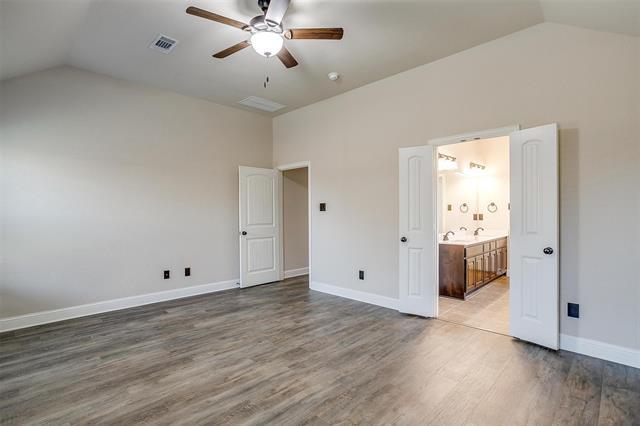 Building Photo - 11905 Long Stone Dr