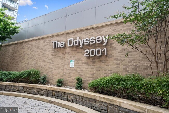 Building Photo - 2001 15th St N