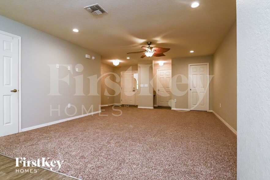 Building Photo - 901 Pearly Ridge Ln