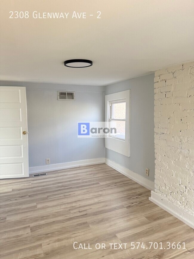 Building Photo - 2308 Glenway Ave