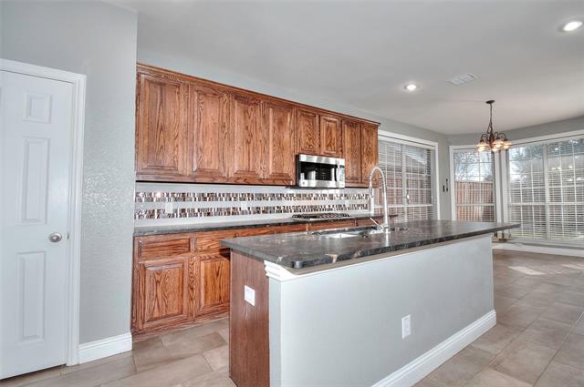 Building Photo - 6212 Meadowcrest Ln