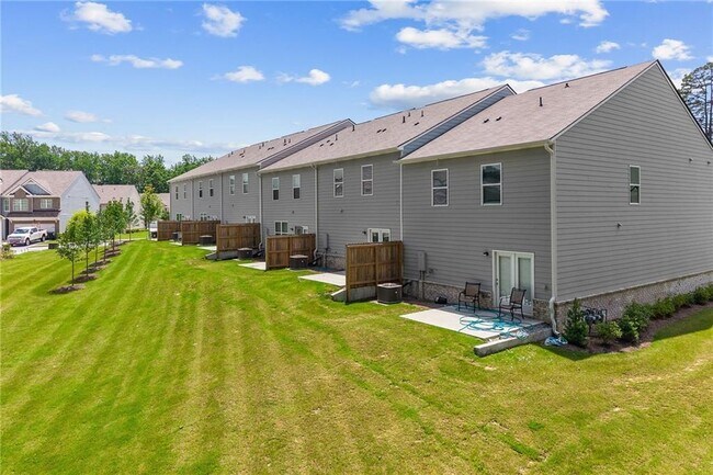Building Photo - 3341 Greyton Dr
