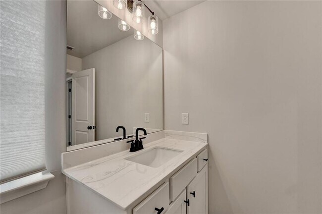 Building Photo - 4665 Shipley Ave