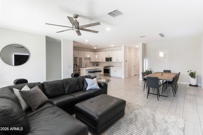 Building Photo - 35463 W Santa Barbara Ave