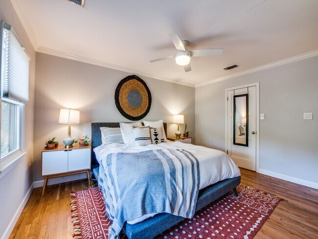 Building Photo - 3 Bedroom in Alamo Height ISD