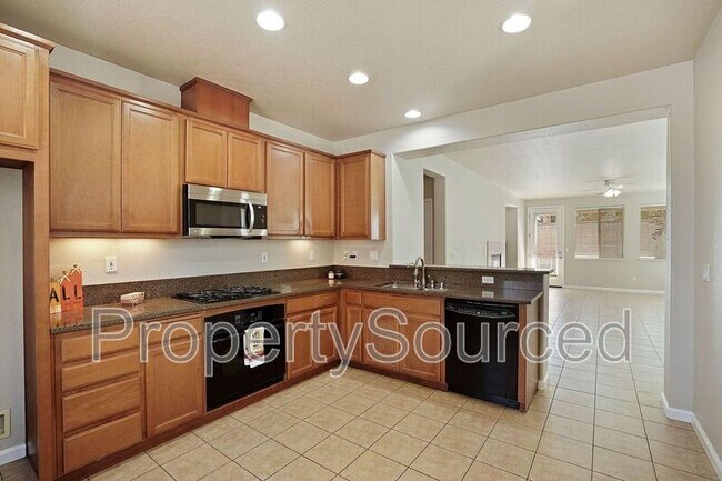 Building Photo - 1723 Bermuda Ln