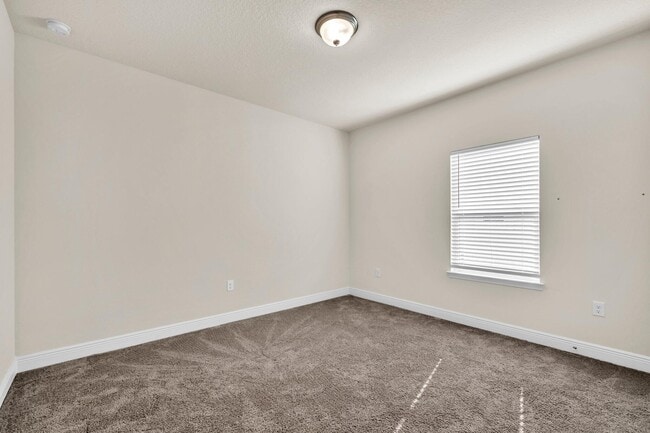 Building Photo - 115 Speckled Trout Ln S