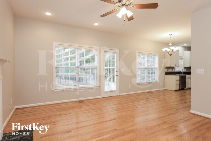 Building Photo - 3802 Northumberland Dr