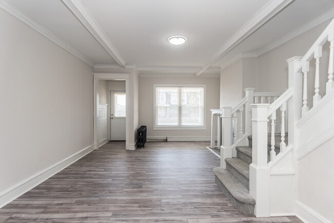 Building Photo - 6029 Jefferson St