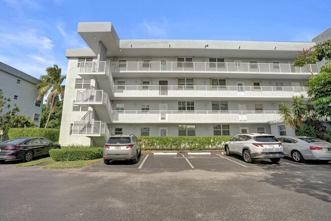 Building Photo - 106 Royal Pk Dr