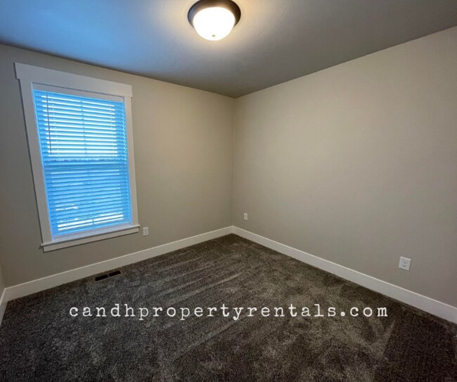 Building Photo - 6077 Northstead Ave