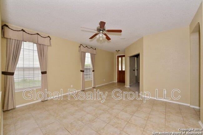 Building Photo - 1215 Sun Island