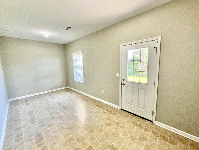 Building Photo - 123 High Pointe Dr