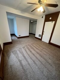 Building Photo - 416 7th Ave S