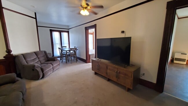 Building Photo - 57 Park St