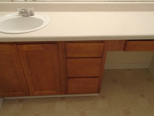 Building Photo - 70 Camden Way