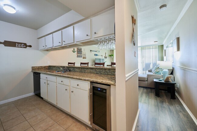 Building Photo - 12600 Melville Dr