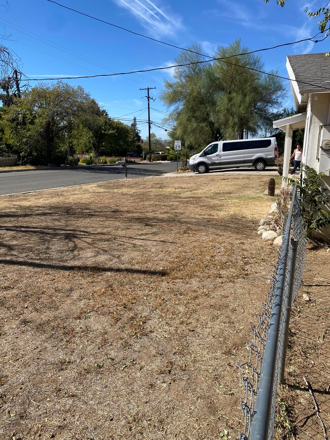 Building Photo - 34874 Cedar Ave