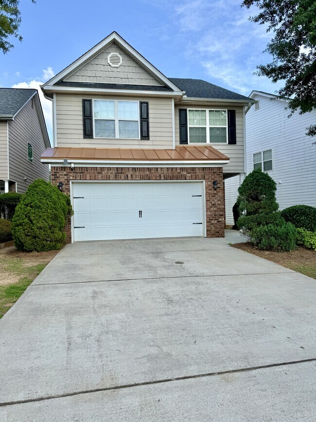 Building Photo - 322 Clover Brook Dr
