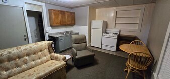 Building Photo - 202 N Clinton St