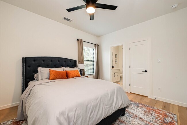 Building Photo - 4101 Edison St