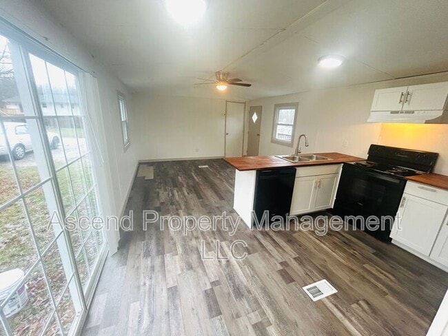 Building Photo - 49 El Fredda Ln