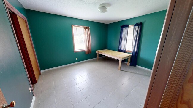 Building Photo - 4021 Nelson Rd
