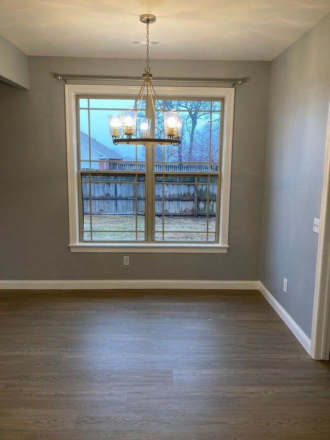 Building Photo - 3 bedroom 2 bath modern style home minutes from Centerton Main!!