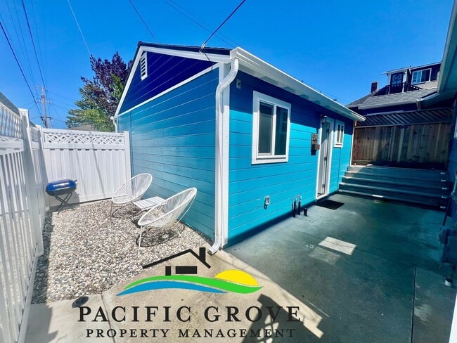 Building Photo - Junipero Ave Apartment Studio - Available ...