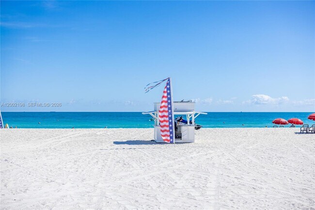 Building Photo - 1623 Collins Ave