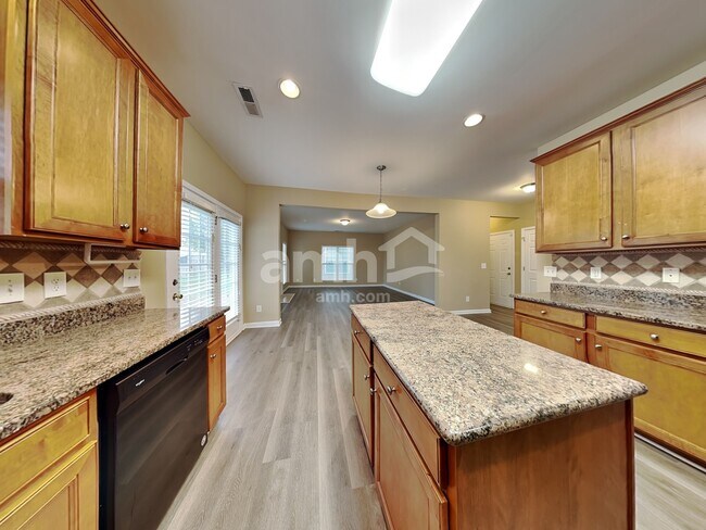 Building Photo - 682 Winners Cir