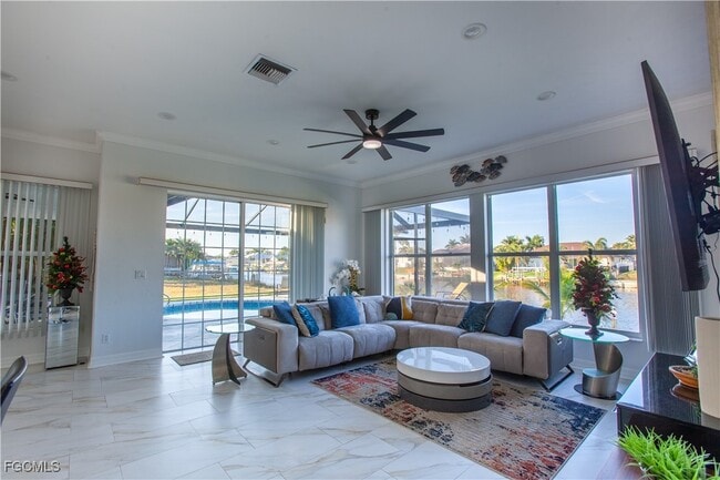 Building Photo - 2549 SW 38th St