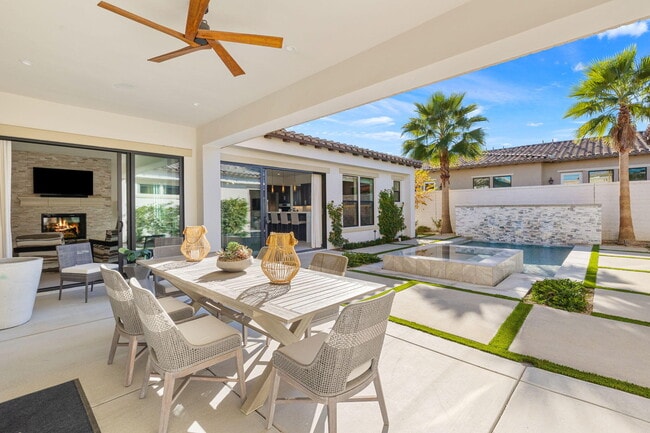 Building Photo - 75213 Hancock Pl