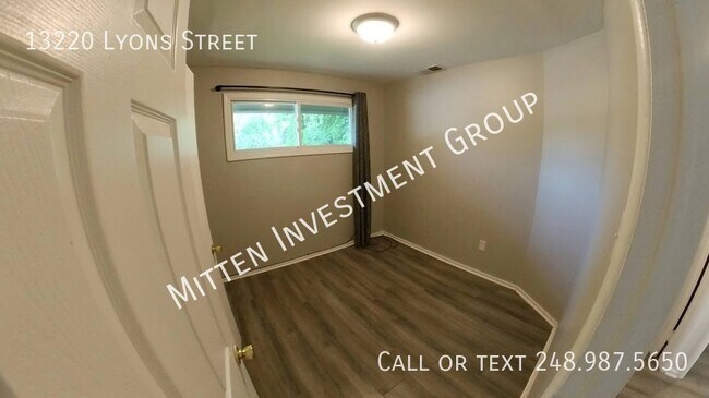 Building Photo - 13220 Lyons St