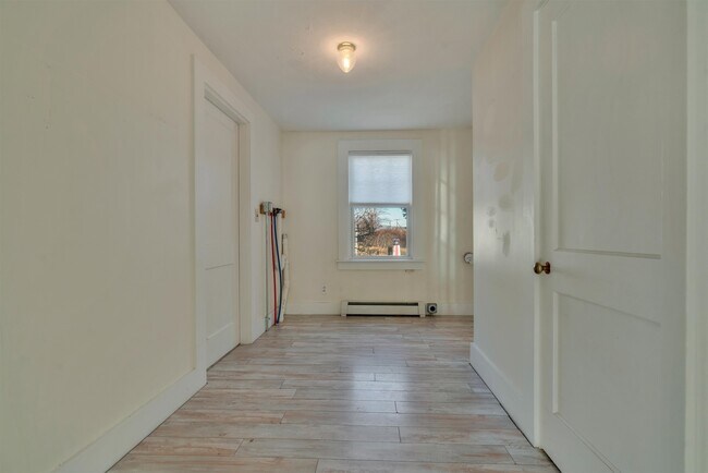 Building Photo - 132 NH-108