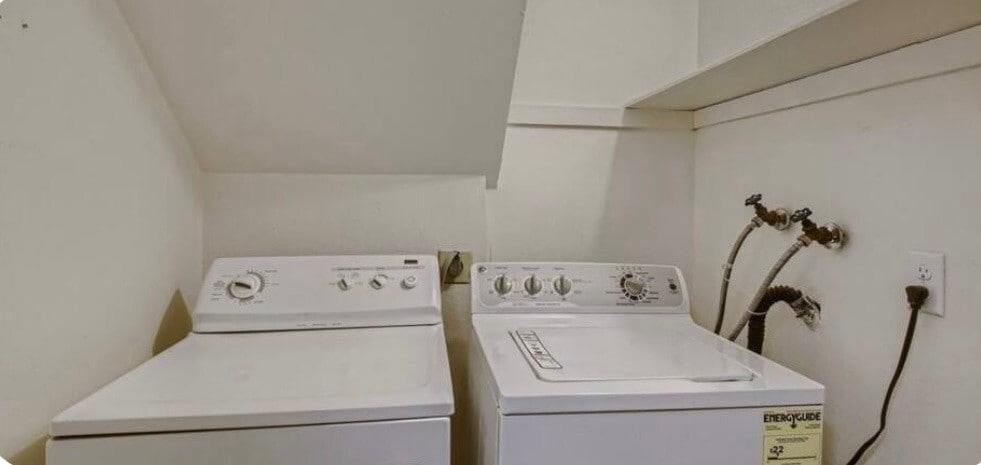 Building Photo - 3850 Paseo del Prado