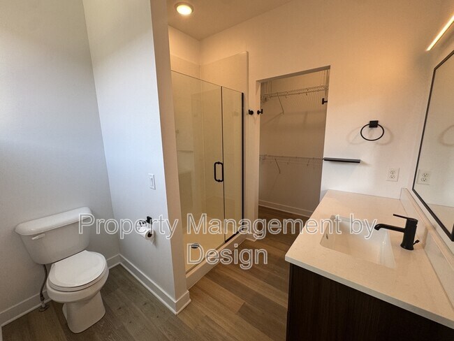 Building Photo - 1367 Keosauqua Way