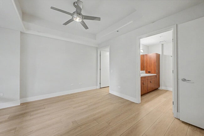 Building Photo - 7147 E Rancho Vista Dr