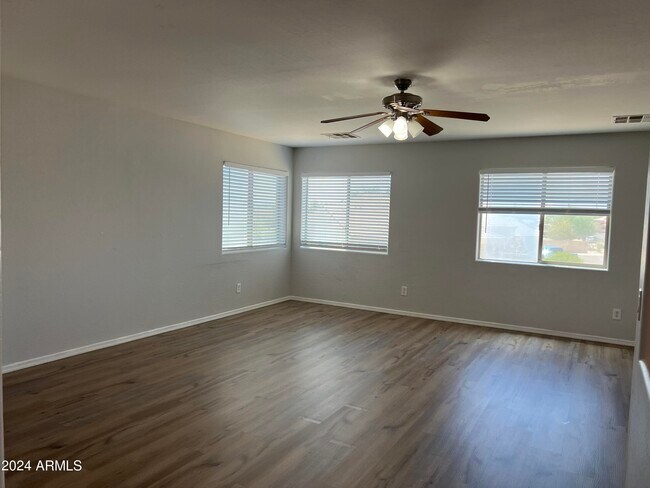 Building Photo - 11383 W Mountain View Dr