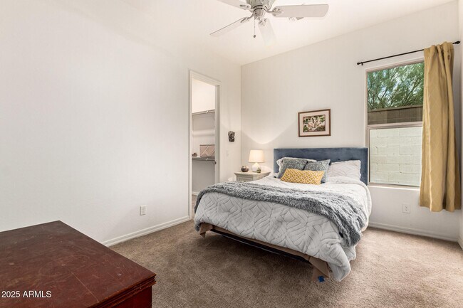 Building Photo - 17826 W Gold Poppy Way