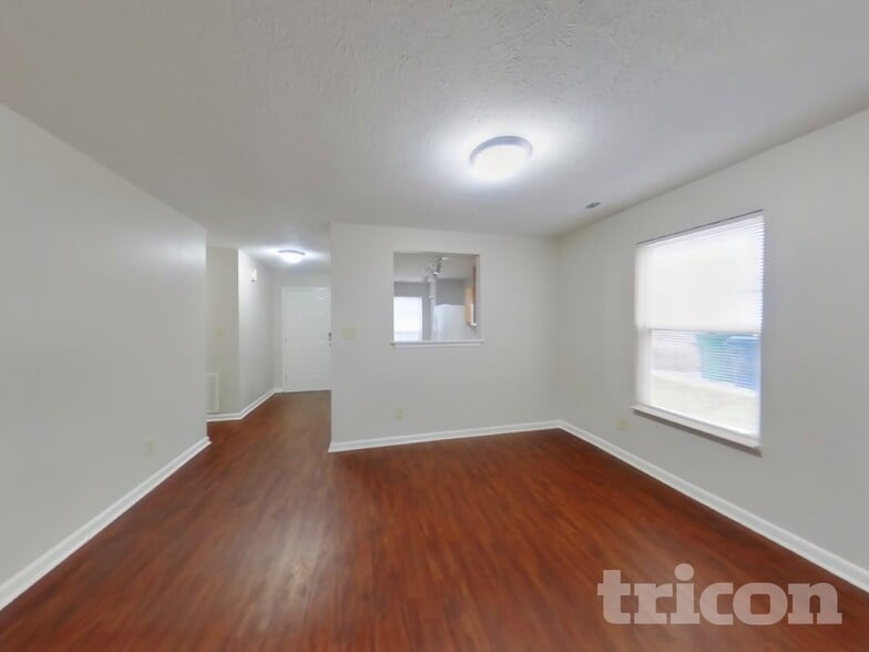 Building Photo - 7850 Harshaw Dr