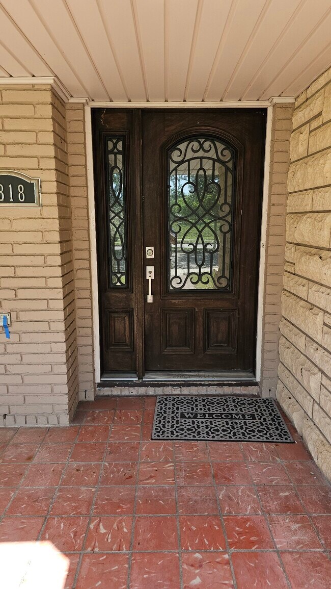 Building Photo - 3318 N Braeswood Blvd