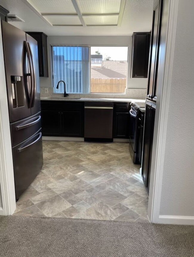 Building Photo - Beautiful 3 bed 2 bath for rent near Atwat...