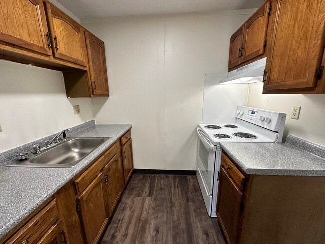 Building Photo - 3861 Brown Ave