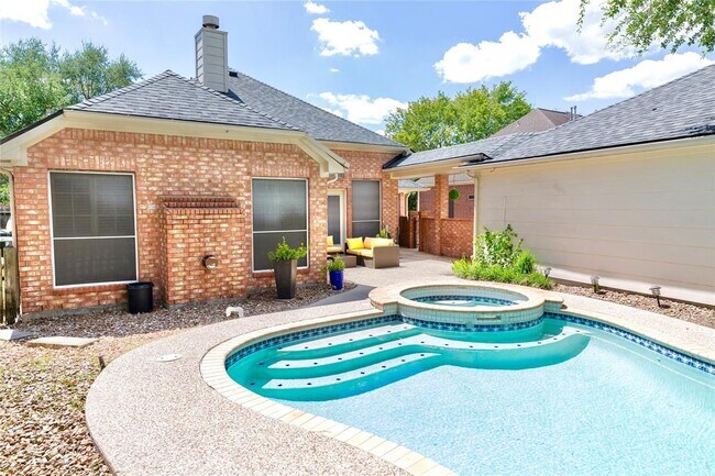 Building Photo - 8802 Willacy Ct