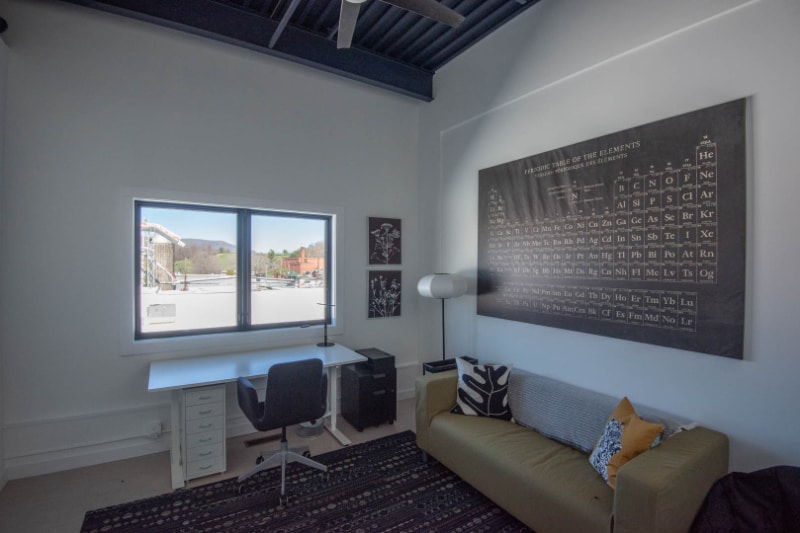 Building Photo - 215 S Jefferson Ave